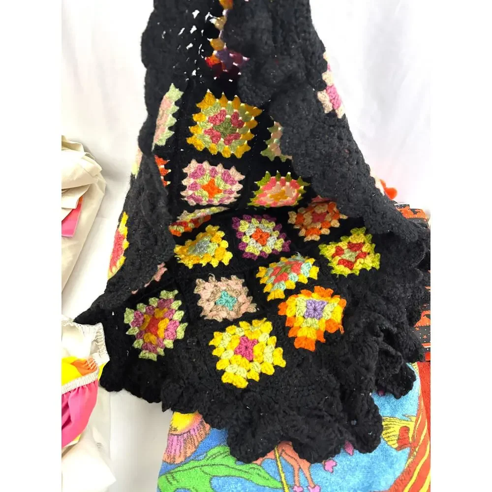 Vtg Textiles LOT 10 pc‎ Blankets Towels Afghans Linens Rainbow Crochet Napkins
